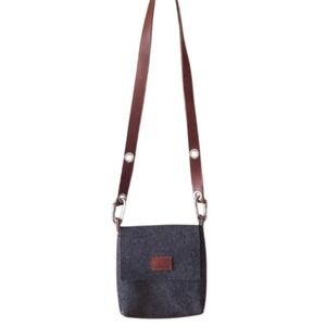 Rambag Mens Gray Felt Medium Messenger Bag With Carbiner Hardware & Rivets